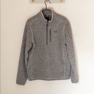 Mens north face quarter zip up fleece pull over in grey